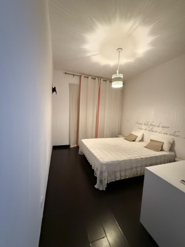 A Venda Apartamento T1 mobilado no condomínio Imbondeiro Palace - Talatona