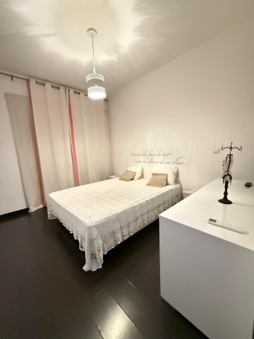 A Venda Apartamento T1 mobilado no condomínio Imbondeiro Palace - Talatona