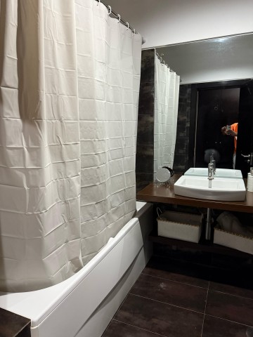 A Venda Apartamento T1 mobilado no condomínio Imbondeiro Palace - Talatona