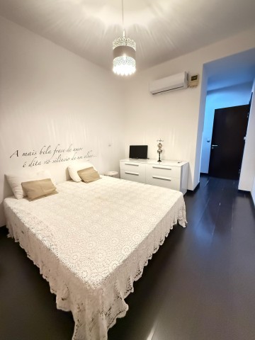 A Venda Apartamento T1 mobilado no condomínio Imbondeiro Palace - Talatona