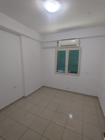A Venda Apartamento T3, no Condomínio Interland - Morro Bento.