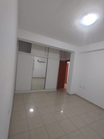 A Venda Apartamento T3, no Condomínio Interland - Morro Bento.