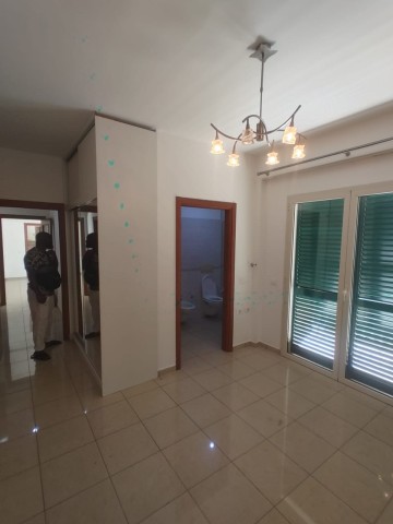 A Venda Apartamento T3, no Condomínio Interland - Morro Bento.