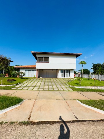 A Venda Excelente vivenda V4, no condomínio Atlânticos do Sul - Talatona.