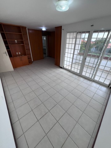 A Venda Vivenda V4 com anexo e piscina, mobiliada, no Condomínio Atlântico Sul, Talatona.