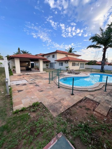 A Venda Vivenda V4 com anexo e piscina, mobiliada, no Condomínio Atlântico Sul, Talatona.