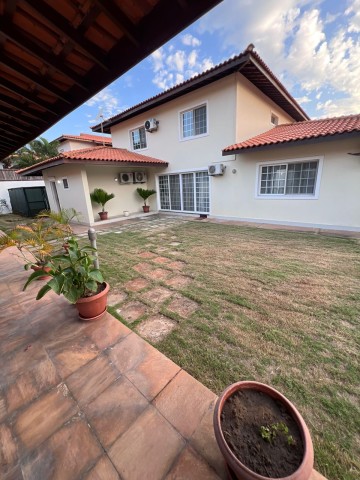 A Venda Vivenda V4 com anexo e piscina, mobiliada, no Condomínio Atlântico Sul, Talatona.
