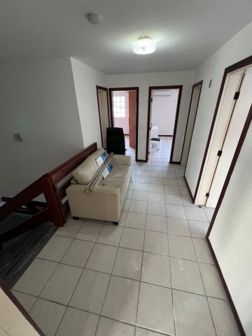 A Venda Vivenda V4 com anexo e piscina, mobiliada, no Condomínio Atlântico Sul, Talatona.
