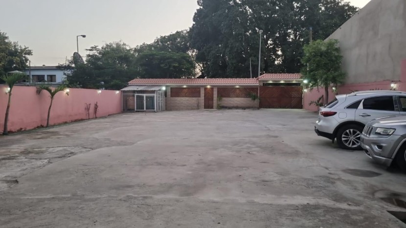 A Venda Vivenda V3 com anexo, na Ilha de Luanda.