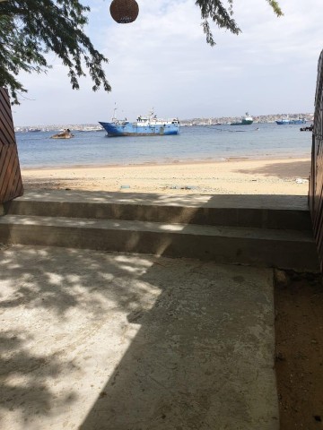 A Venda Vivenda V3 com anexo, na Ilha de Luanda.