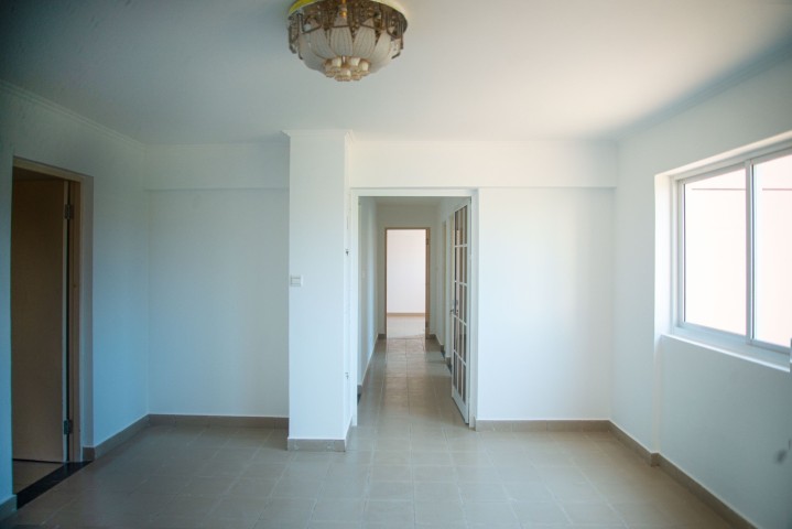 A Venda Apartamento T3 na Urbanização Nova Vida, Golf 2.