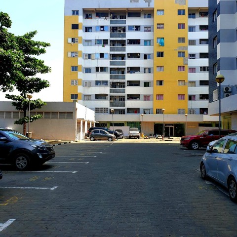 A Venda Apartamento T3, Condomínio Vilas de Luanda, (Edifícios da Filda)