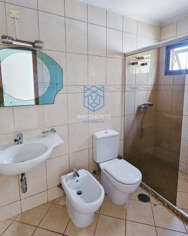 A Venda Vivenda V3 dúplex, no Condomínio Luar de Talatona, Talatona.