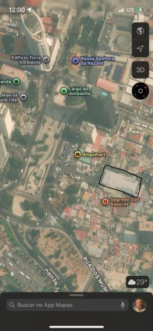 A Venda Edifício Comercial e residencial (1.º Andar), nas Ingombotas.