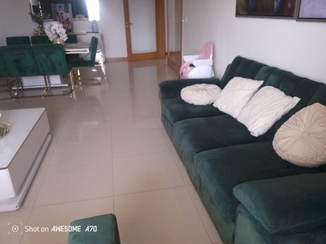 A Venda Apartamento T3 no condomínio Terraços do Atlântico, Talatona.