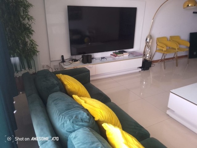 A Venda Apartamento T3 no condomínio Terraços do Atlântico, Talatona.