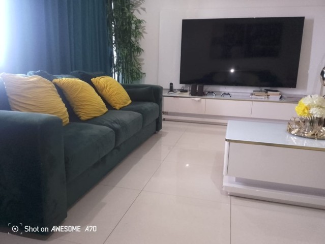 A Venda Apartamento T3 no condomínio Terraços do Atlântico, Talatona.