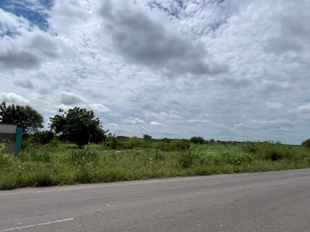 A Venda Terreno de 4 hectares, em Catete, Icolo e Bengo.