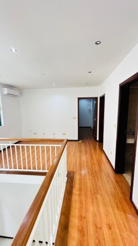 A Venda Vivenda V3 duplex, no condomínio Vila Sol, Talatona.