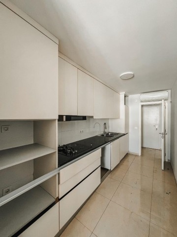 A Venda Apartamento T2, no Condomínio Boulevard, no Patriota.