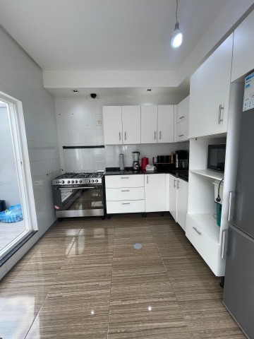 A Venda Vivenda V3 térrea com anexo, na Urbanização Boa Vida, Via Expressa.