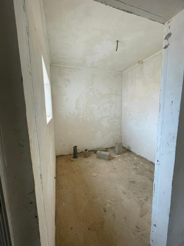 A Venda Vivenda V3 tosca com anexo, no Parque Residencial Esperança, Via Expressa.