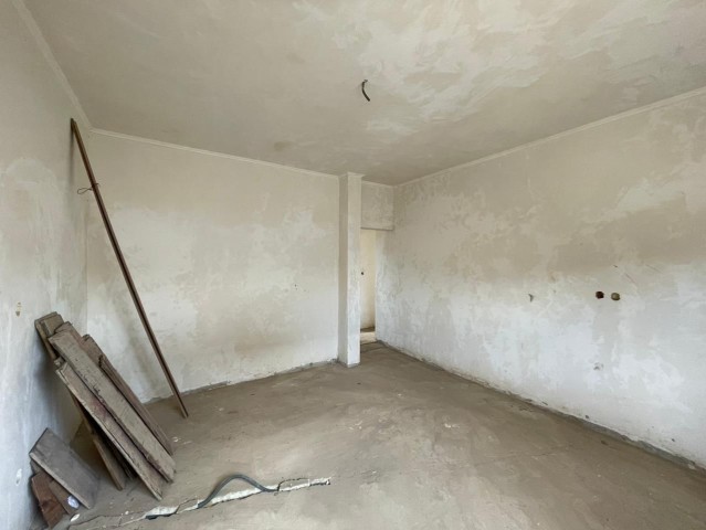 A Venda Vivenda V3 tosca com anexo, no Parque Residencial Esperança, Via Expressa.