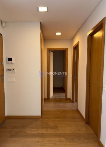 A Venda Luxuoso apartamento T2, mobiliado, no Edifício Kanhangulo, Ingombotas