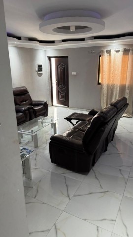 A Venda RESIDÊNCIA À VENDA, DO TIPO T3+2