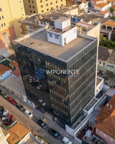A Venda Edifício comercial de escritórios nas Ingombotas.