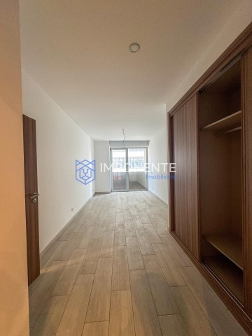 A Venda Luxuoso apartamento T2, nas Torres da Cidadela, Avenida Nelitos Soares.