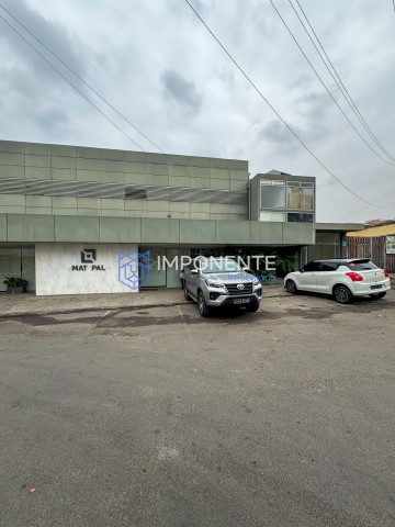 A Venda Edifício Comercial nas Ingombotas;