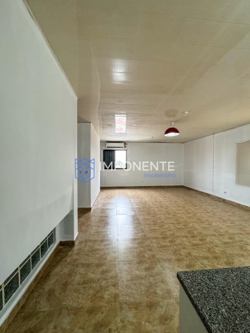 A Venda Edifício Comercial nas Ingombotas