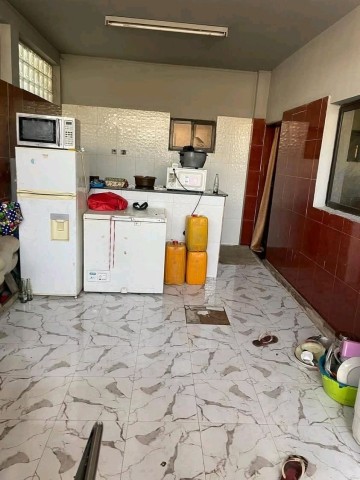A Venda Moradia V3 duplex, no Cassequele do Lourenço.