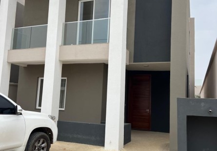 Comprar Vivenda V3 duplex, na Urbanização Boa Vida, Via Expressa.