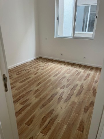 A Venda Vivenda V3 duplex, na Urbanização Boa Vida, Via Expressa.