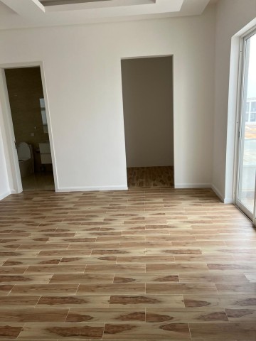 A Venda Vivenda V3 duplex, na Urbanização Boa Vida, Via Expressa.
