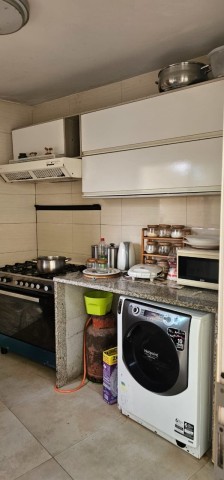 A Venda Luxuosa vivenda V4 com piscina e anexo, por detrás da Mundial Seguro, Talatona.