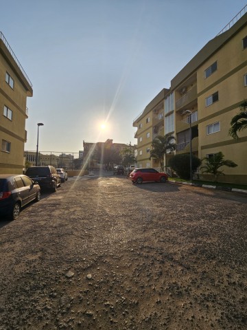 A Venda Apartamento T3, no Condomínio Vale dos Pássaros, em Talatona.