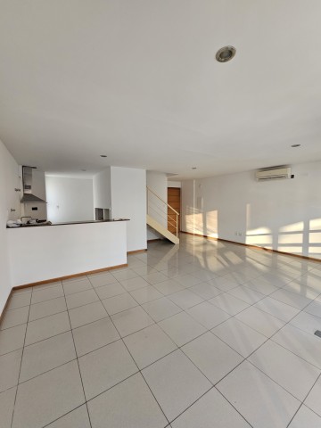 A Venda Apartamento T1, no Belas Business Park, Talatona.