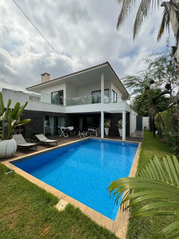 A Venda Vivenda V4 Condominio BAIA AZUL - Talatona