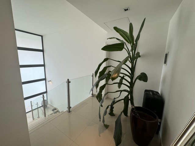 A Venda Vivenda V4 Condominio BAIA AZUL - Talatona