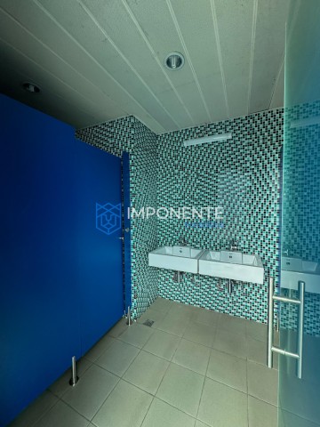 A Venda Escritório de 650m², na Torre BAI, Maianga.