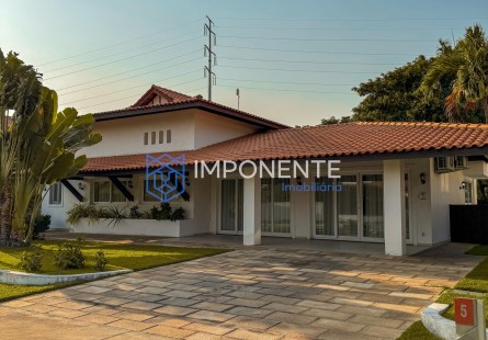 Vivenda V3 com piscina, parcialmente mobiliada, no condomínio Atlântico Sul, Talatona.
