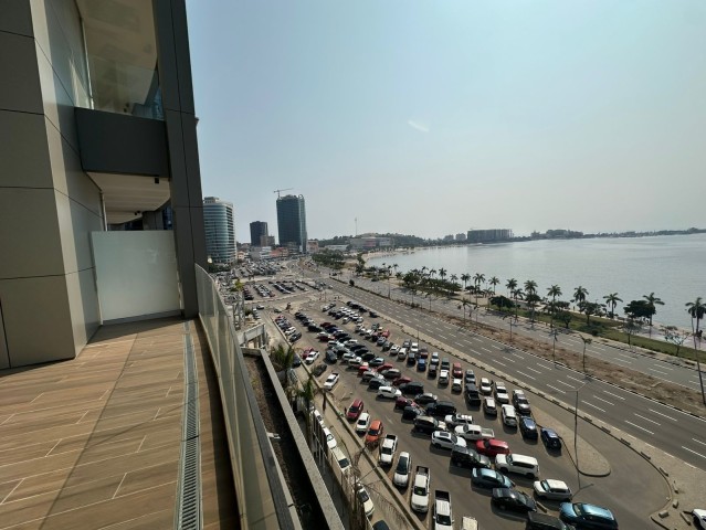 A Venda ESCRITORIO DE 436 M2 TORRES KYANDA - MARGINAL DE LUANDA