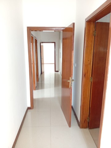 A Venda Apartamento de tipologia T3 a venda