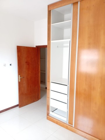 A Venda Apartamento de tipologia T3 a venda
