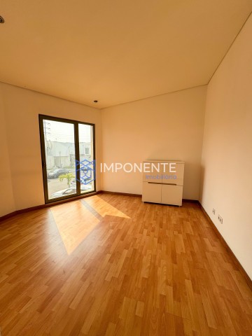 A Venda Arrendar: Vivenda V3 com piscina, no condomínio Dalm, Talatona