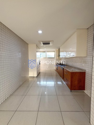 A Venda Luxuoso apartamento T4+1, no Condomínio Residencial Morabeza, Talatona.