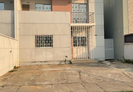 Anúncio Moradia V4, no Condomínio Veredas das Flores, Via Expressa.